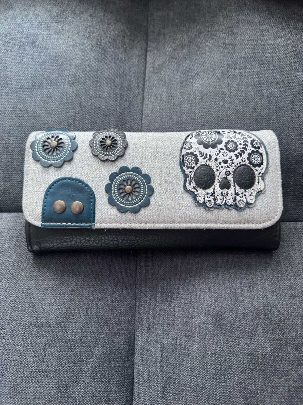 Loungefly Sugar Skull Floral Wallet Day of the Dead Goth Boho